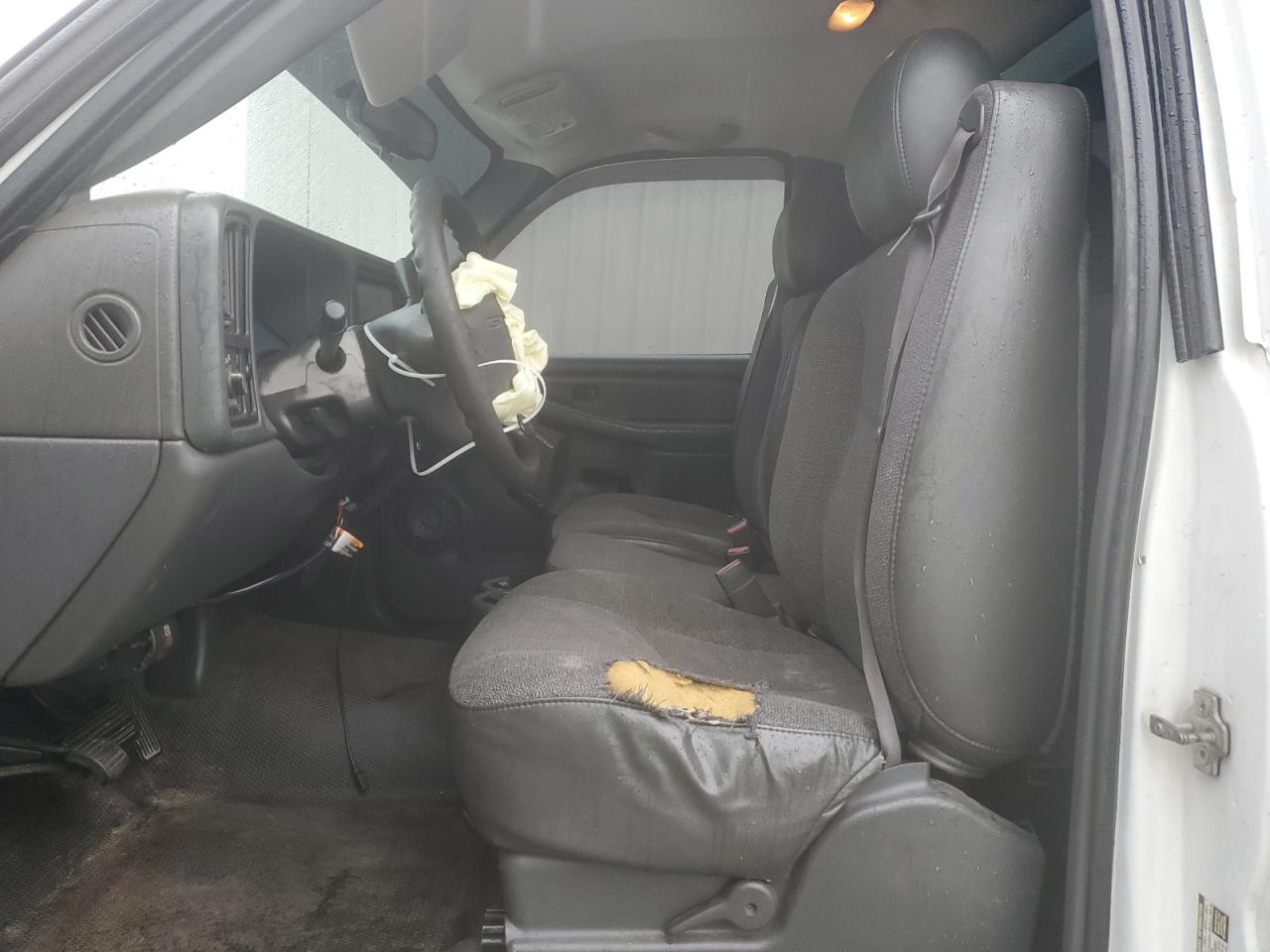 2005 GMC Sierra - Image 7
