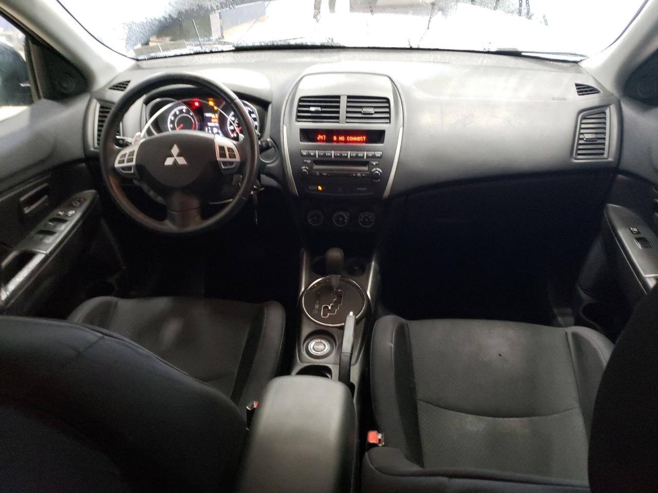 2013 Mitsubishi Outlander - Image 8