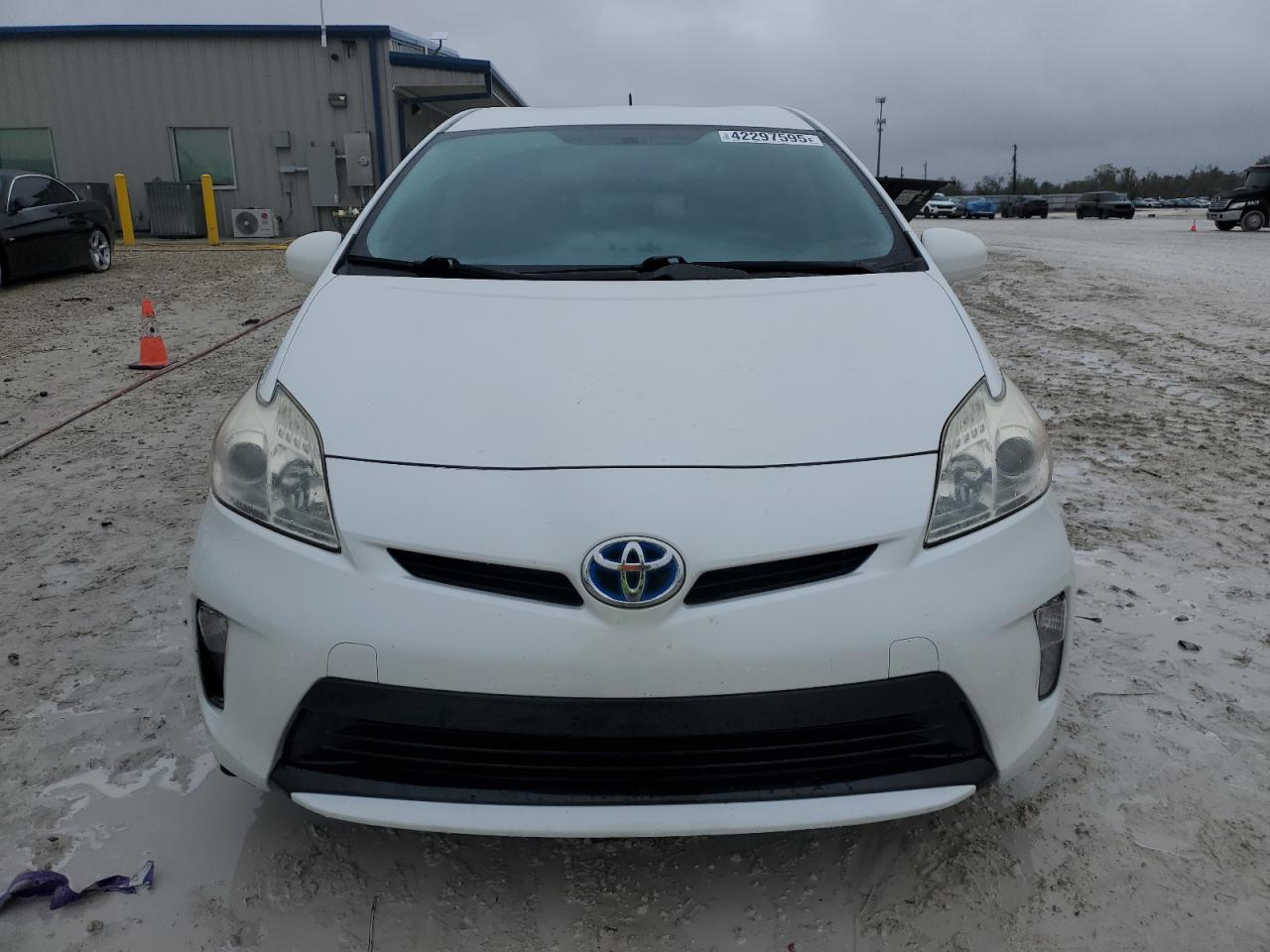 2013 Toyota Prius - Image 5