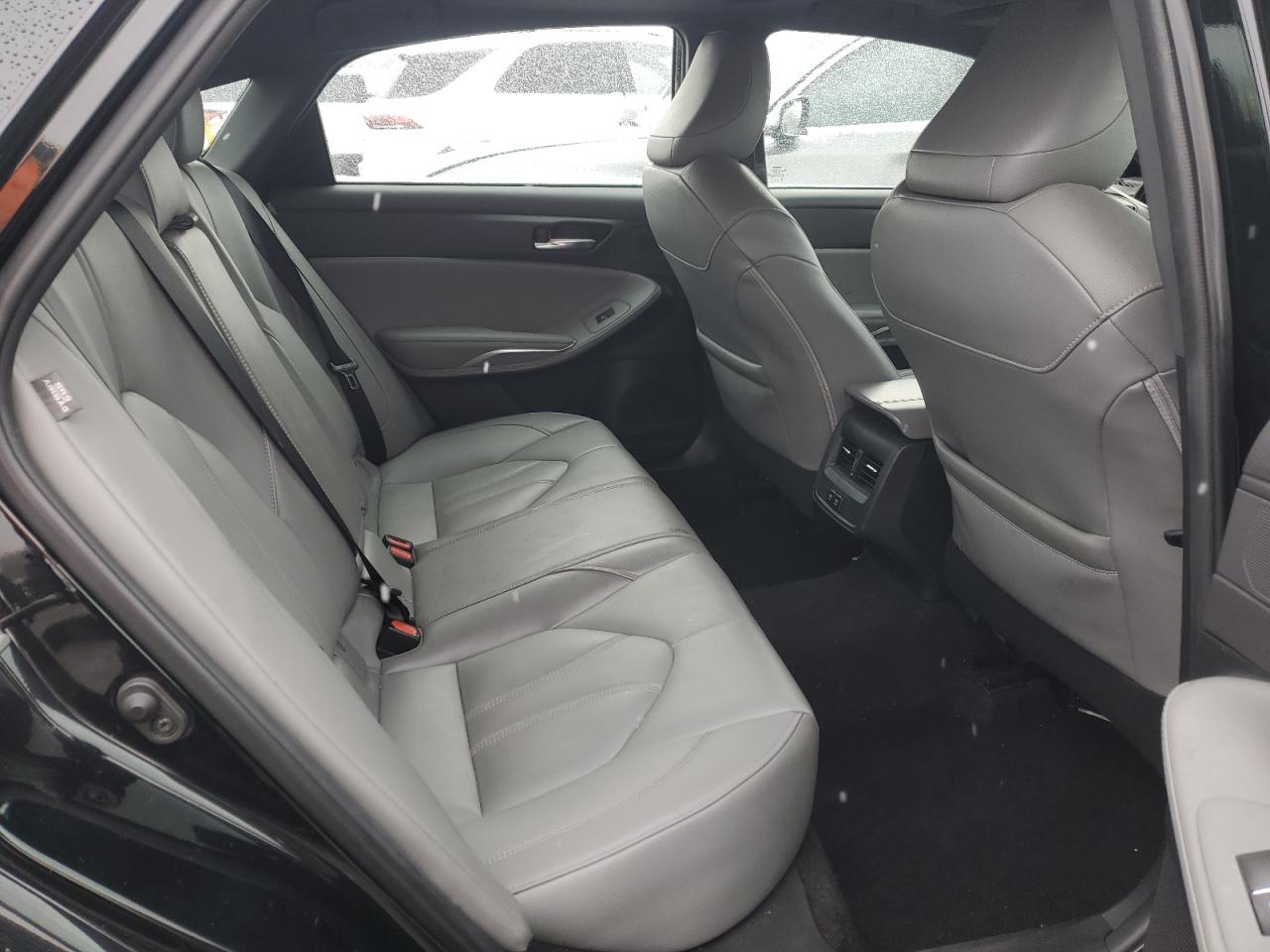 2020 Toyota Avalon - Image 11