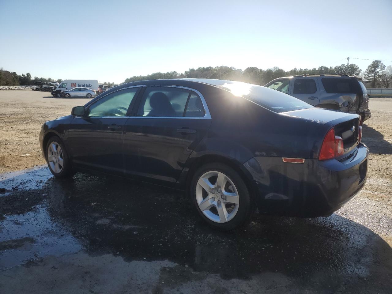 2011 Chevrolet Malibu - Image 2
