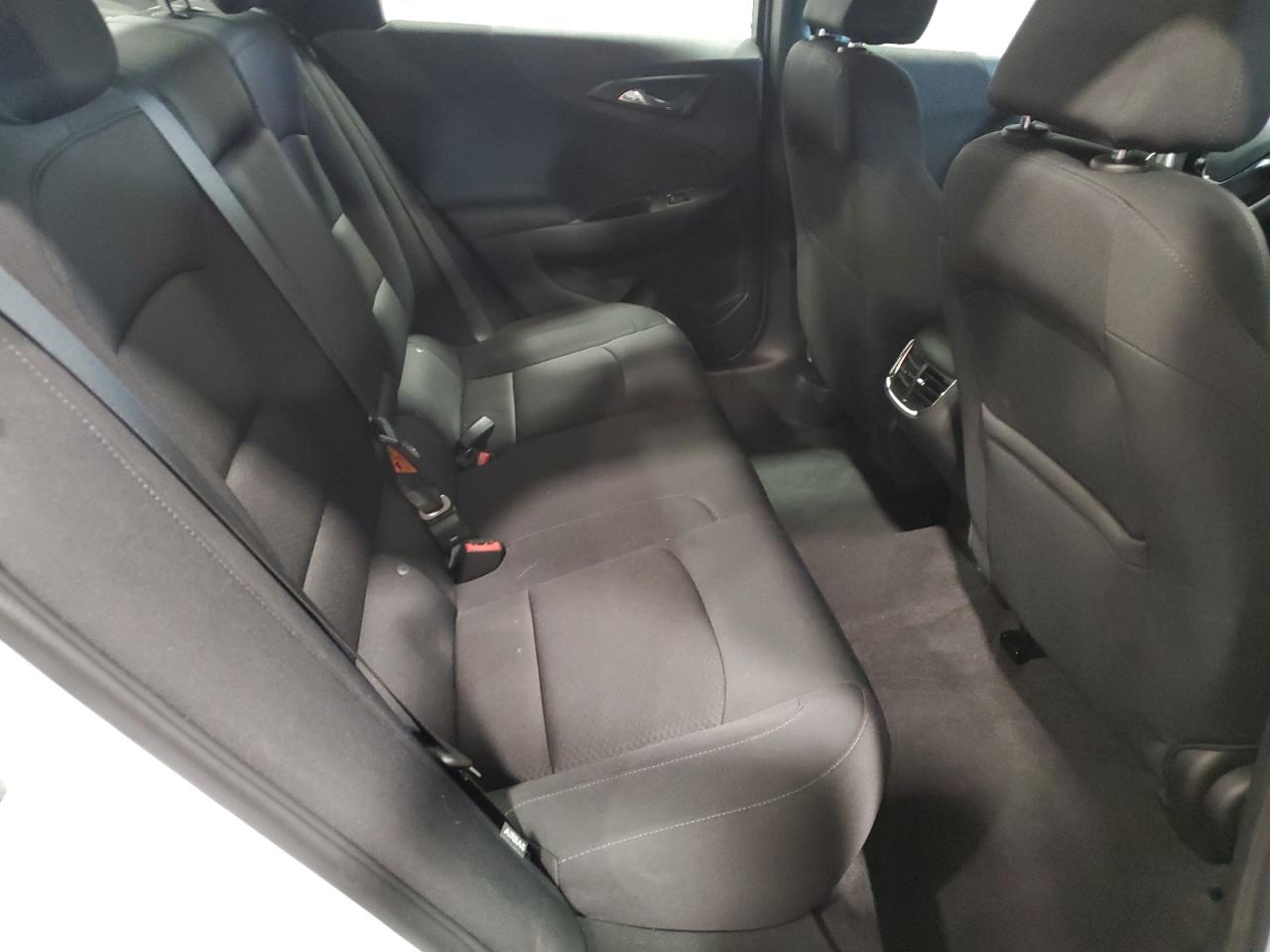 2023 Chevrolet Malibu - Image 10