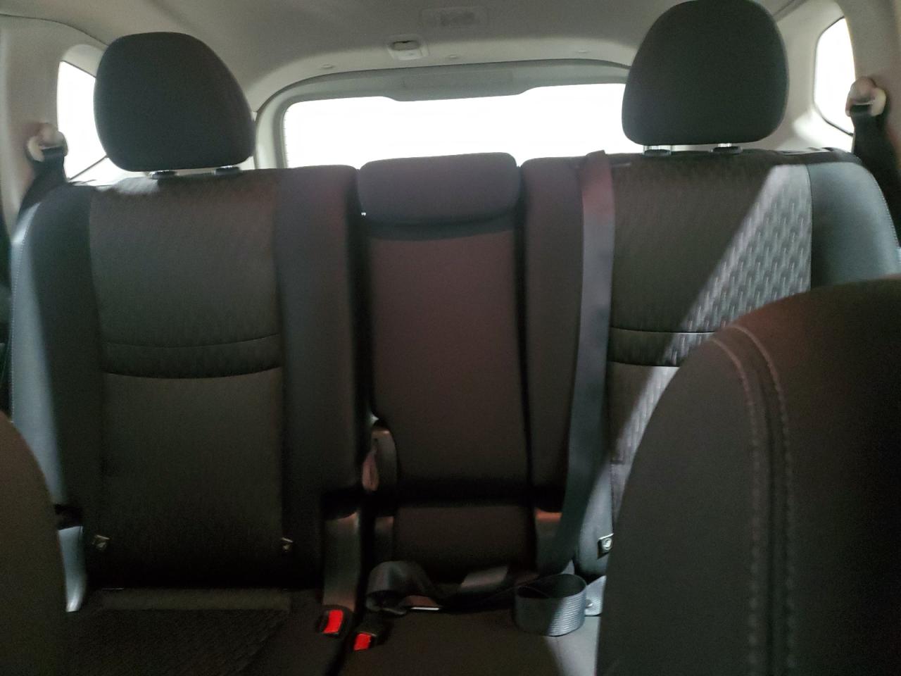 2020 Nissan Rogue - Image 10