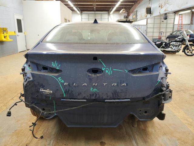  HYUNDAI ELANTRA 2020 Granatowy