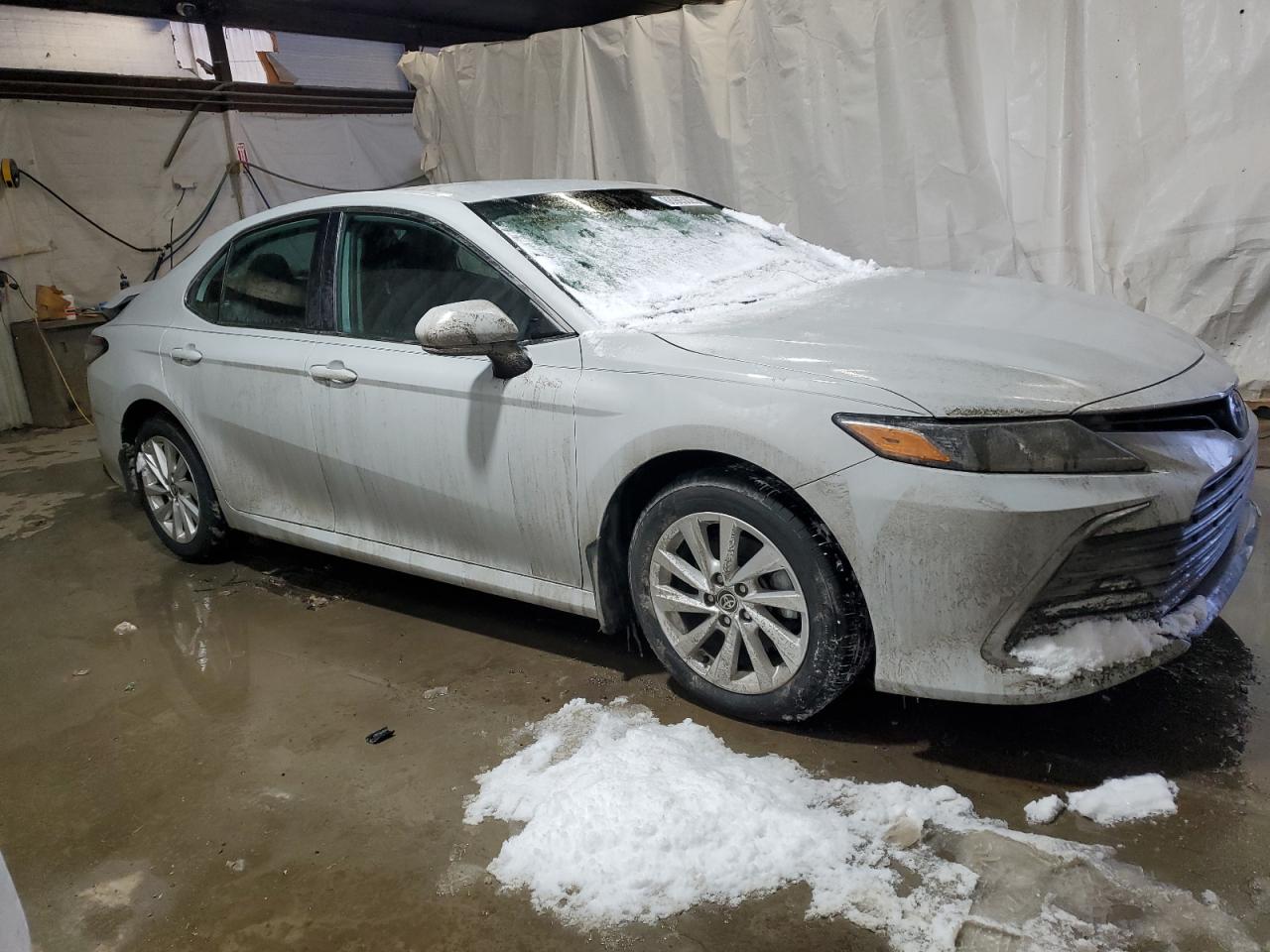 2023 Toyota Camry - Image 4