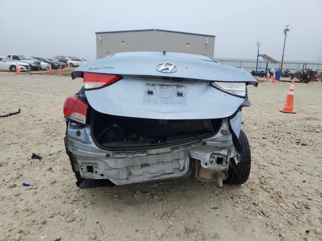 2013 Hyundai Elantra - Image 6