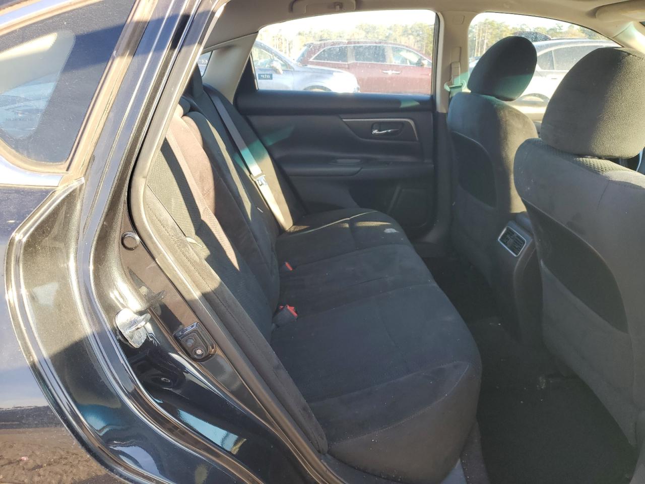2015 Nissan Altima - Image 11