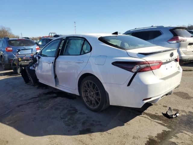 TOYOTA CAMRY 2024 Белы