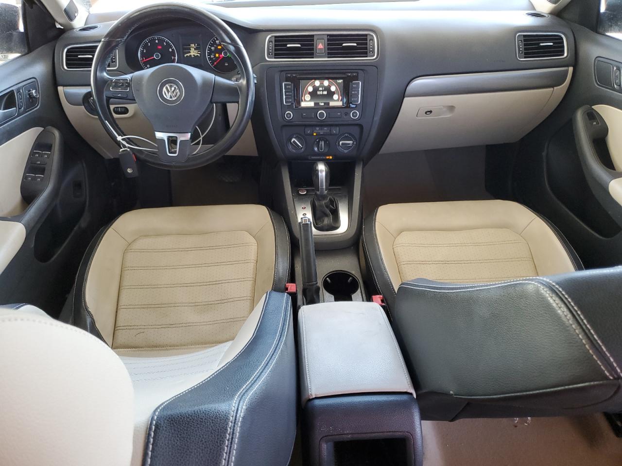 2014 Volkswagen Jetta - Image 8