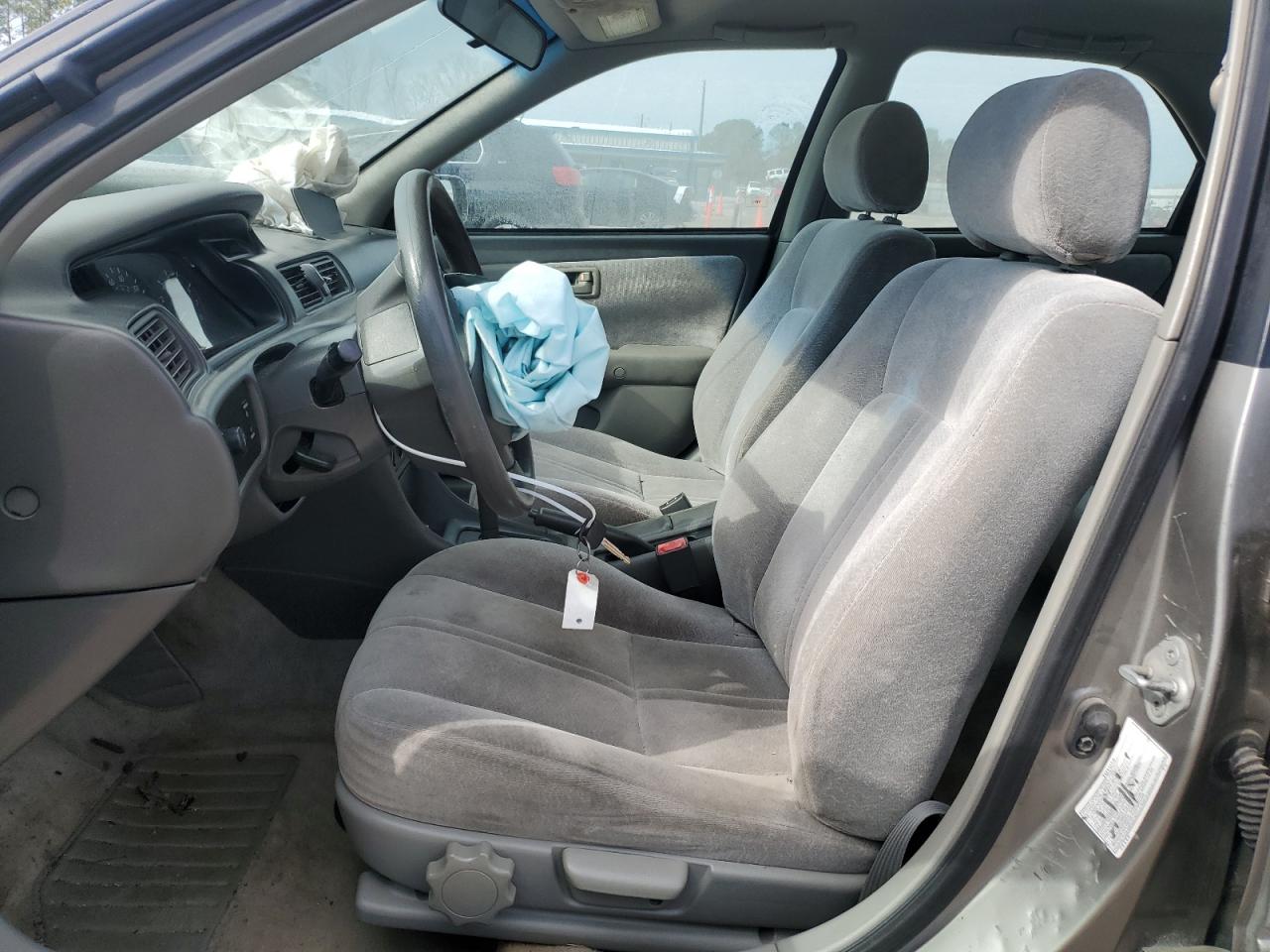 1998 Toyota Camry - Image 7