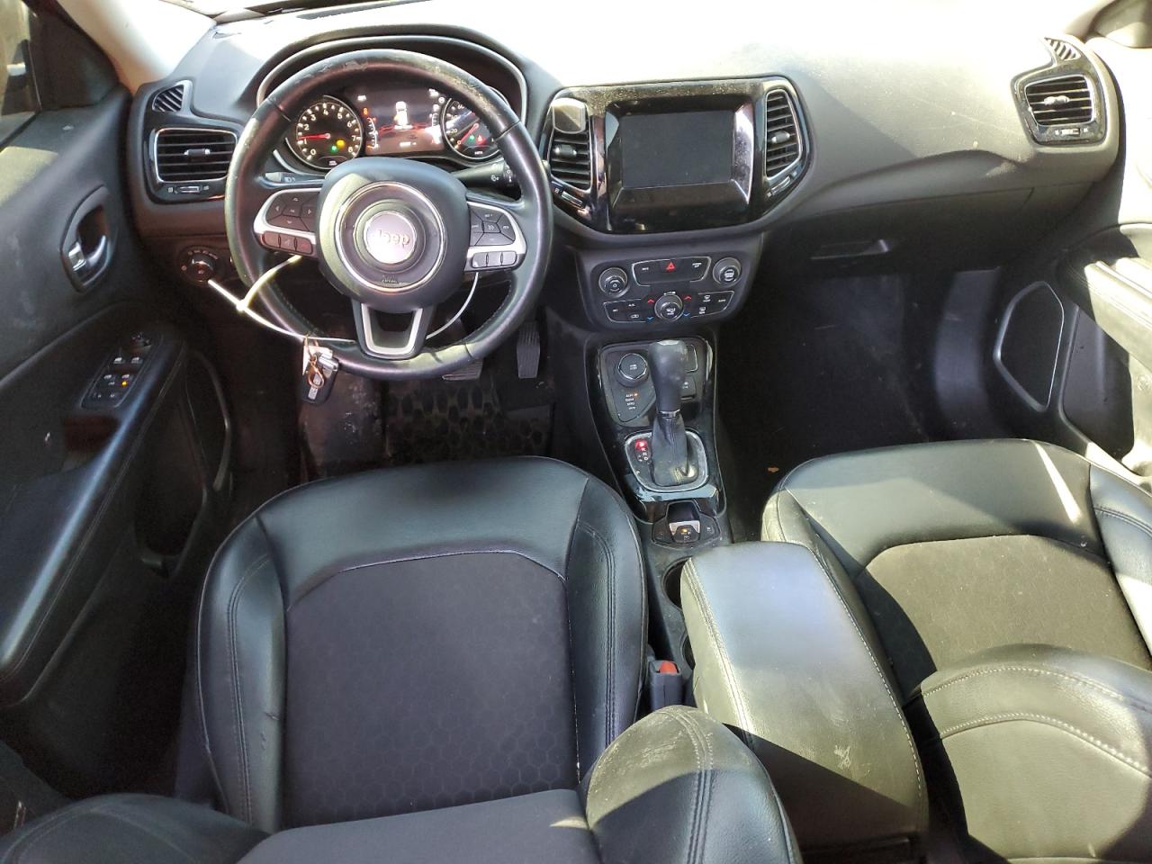 2020 Jeep Compass - Image 8