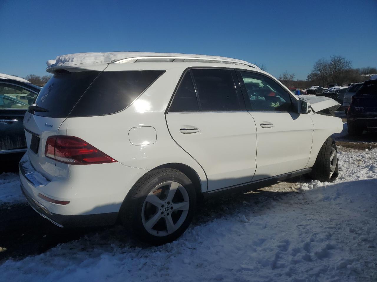2017 Mercedes-Benz GLE - Image 3