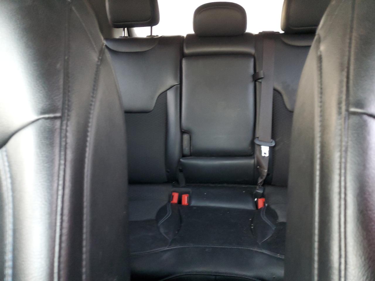 2022 Jeep Compass - Image 10