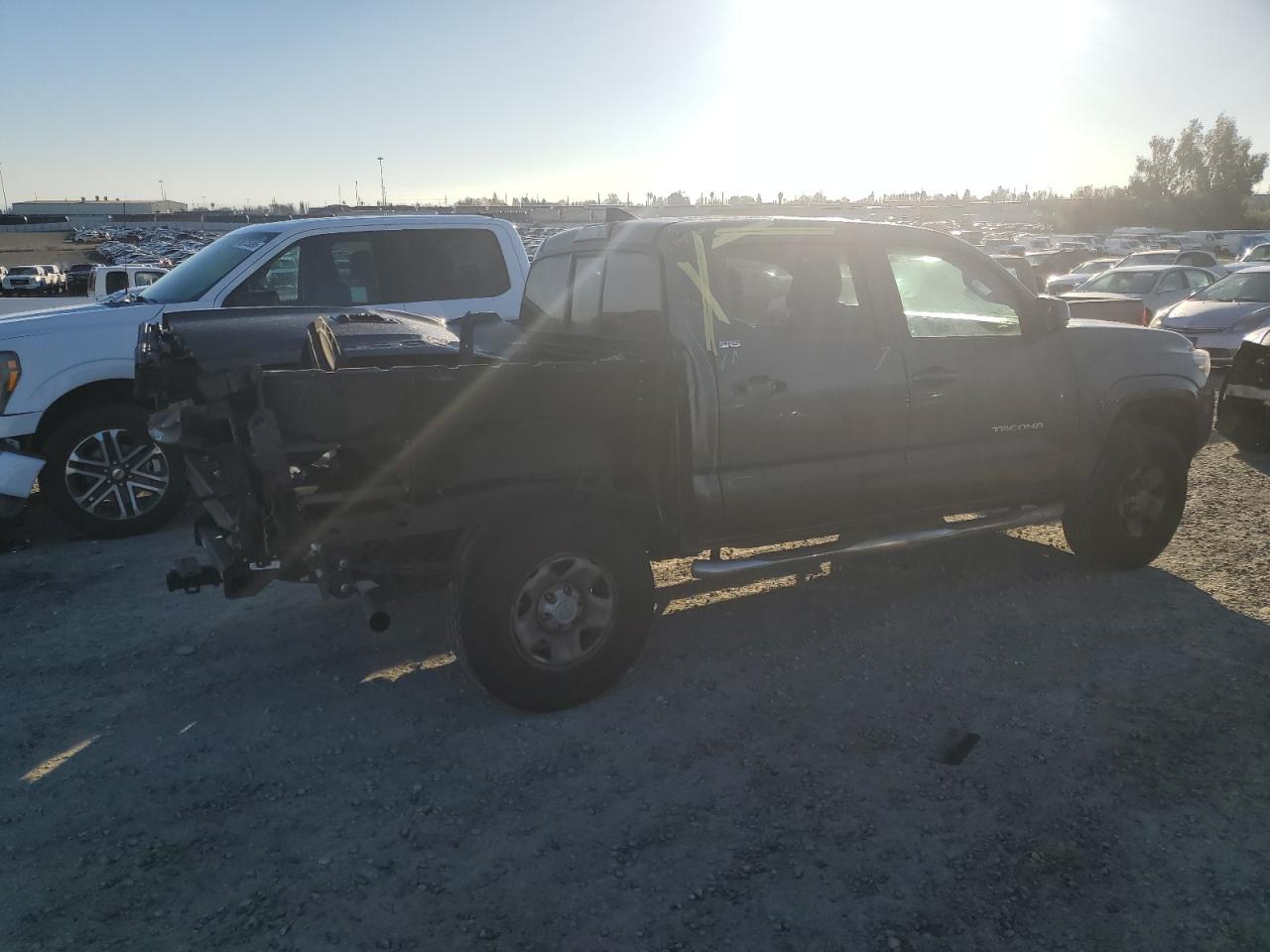 VIN 3TMAZ5CN3GM016540 2016 TOYOTA TACOMA no.3