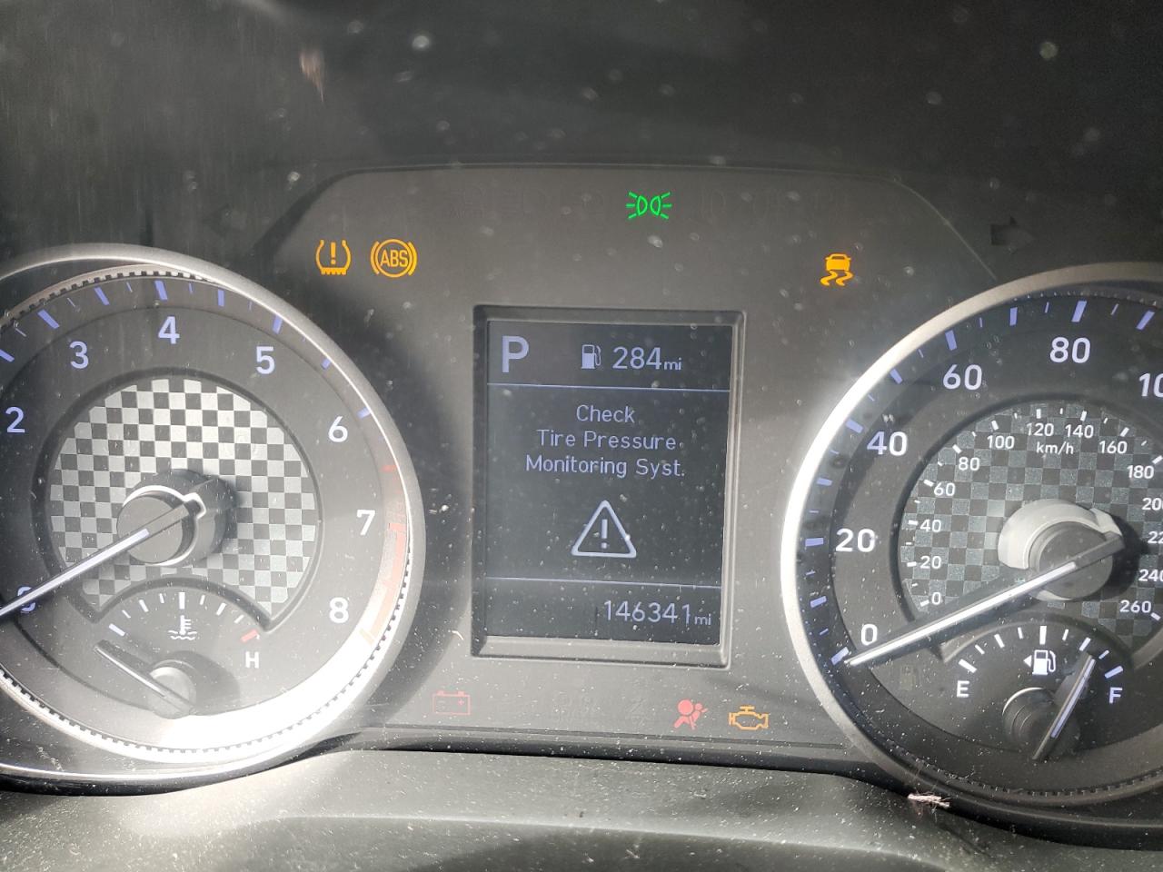 2019 Hyundai Elantra - Image 9