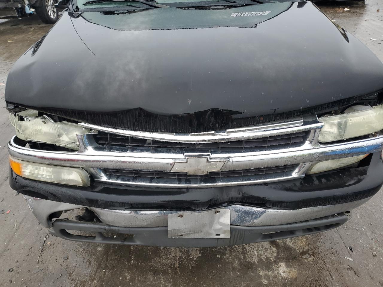 2003 Chevrolet Tahoe - Image 13