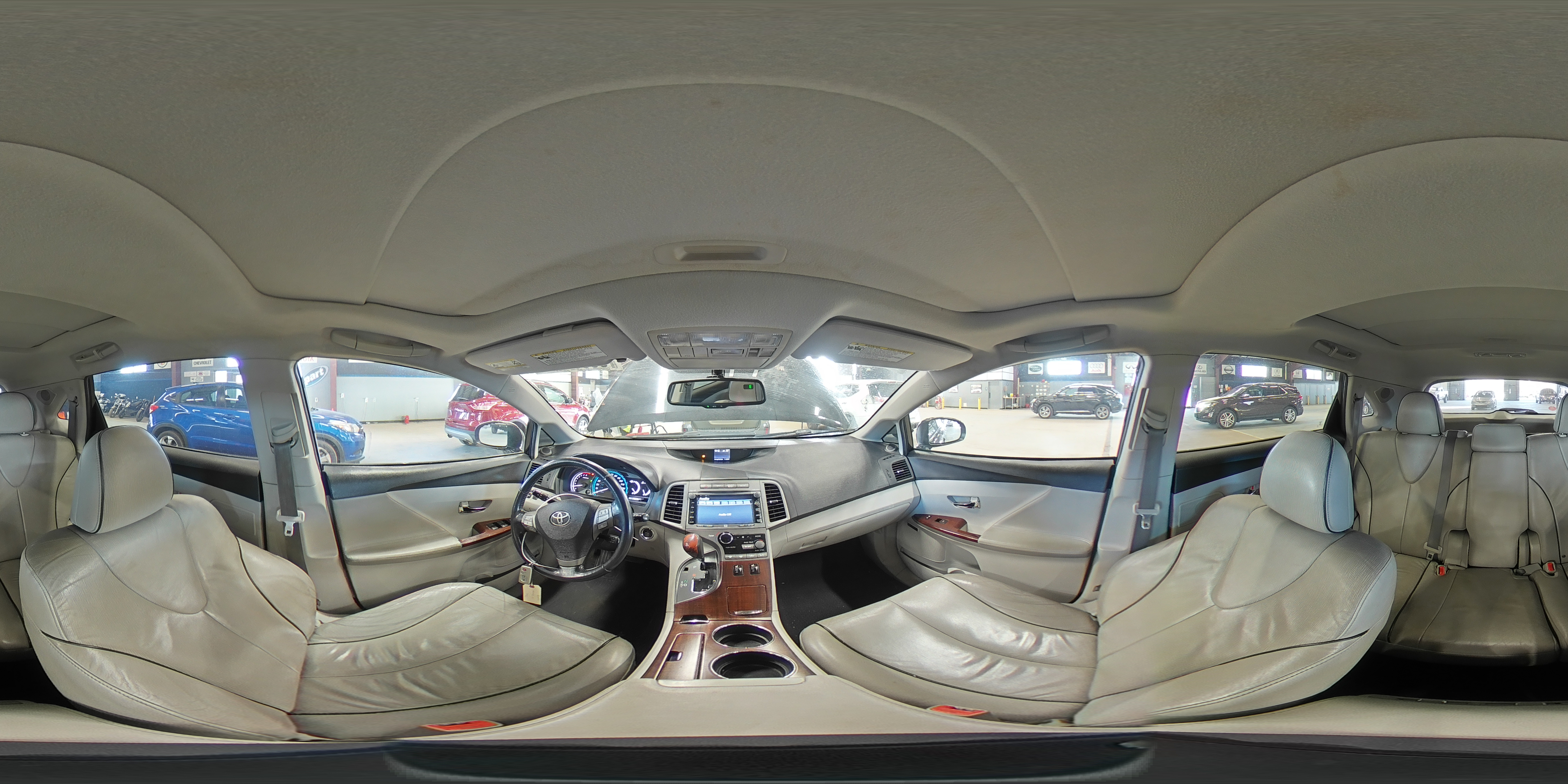 2010 Toyota Venza - Image 14