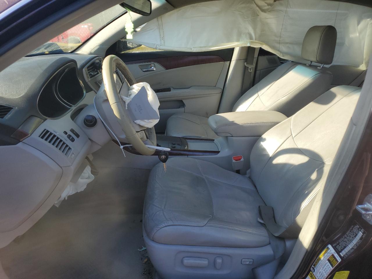 2012 Toyota Avalon - Image 7