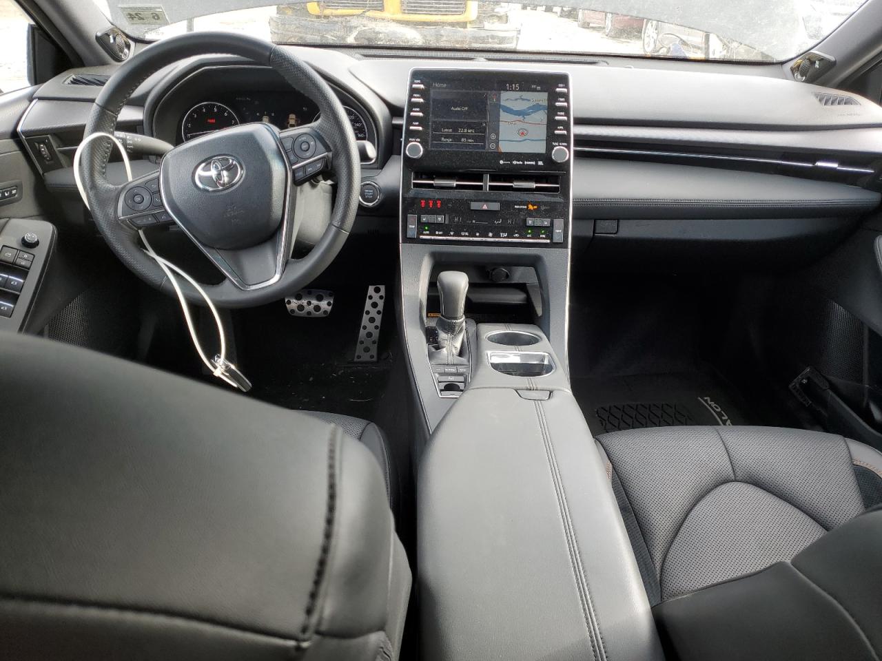 2019 Toyota Avalon - Image 8