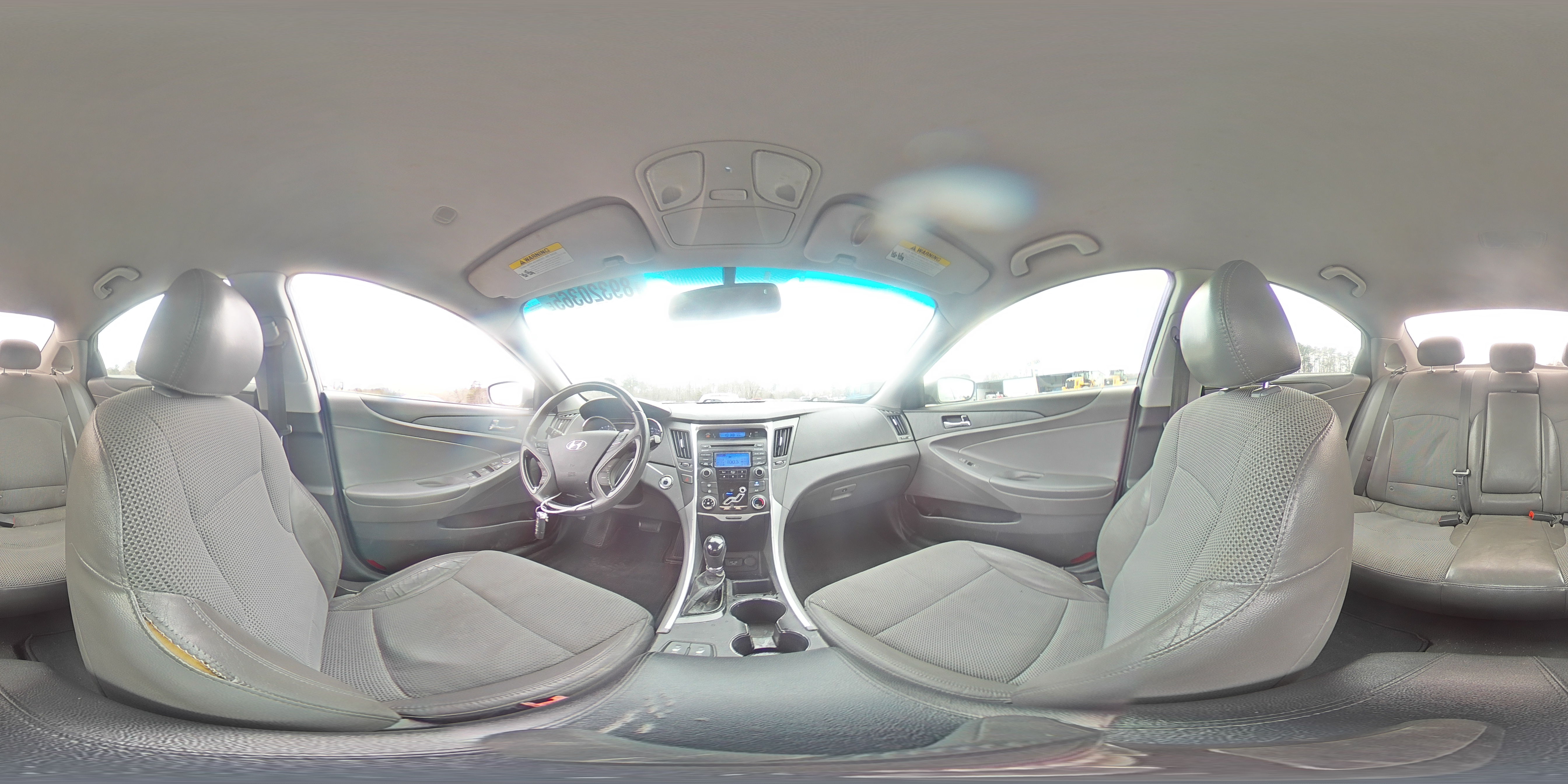 2013 Hyundai Sonata - Image 12