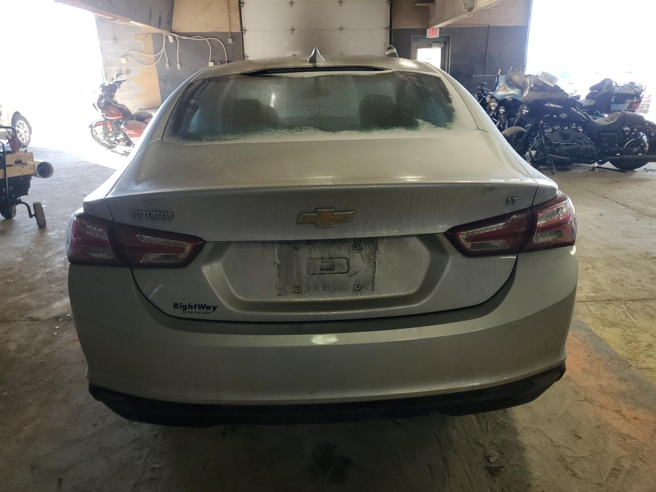 2020 Chevrolet Malibu - Image 6