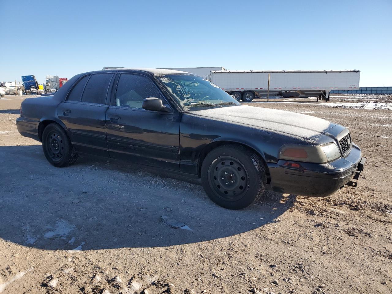 2010 Ford Crown Victoria - Image 4