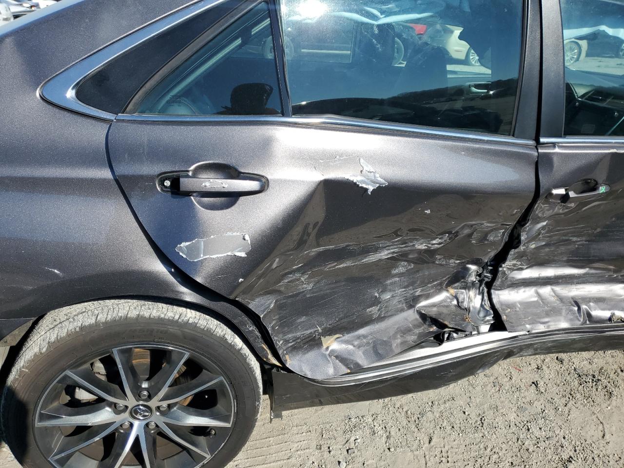 2017 Toyota Camry - Image 10