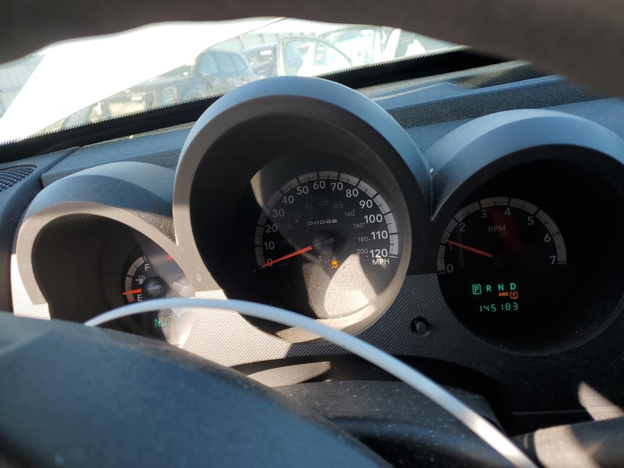 2011 Dodge Nitro - Image 9