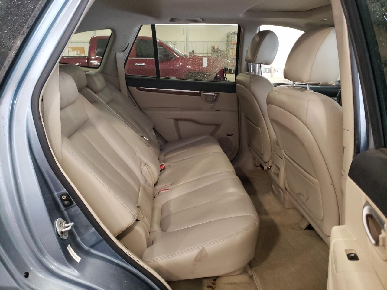 2009 Hyundai Santa Fe - Image 11