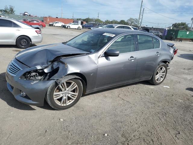 2015 Infiniti Q40 