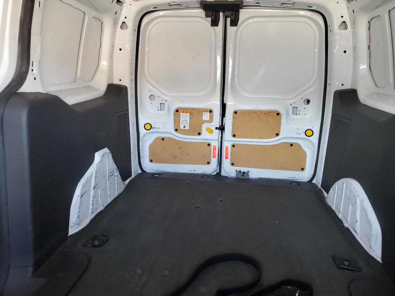 2017 Ford Transit - Image 10