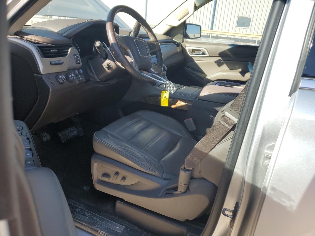 2016 GMC Yukon - Image 7