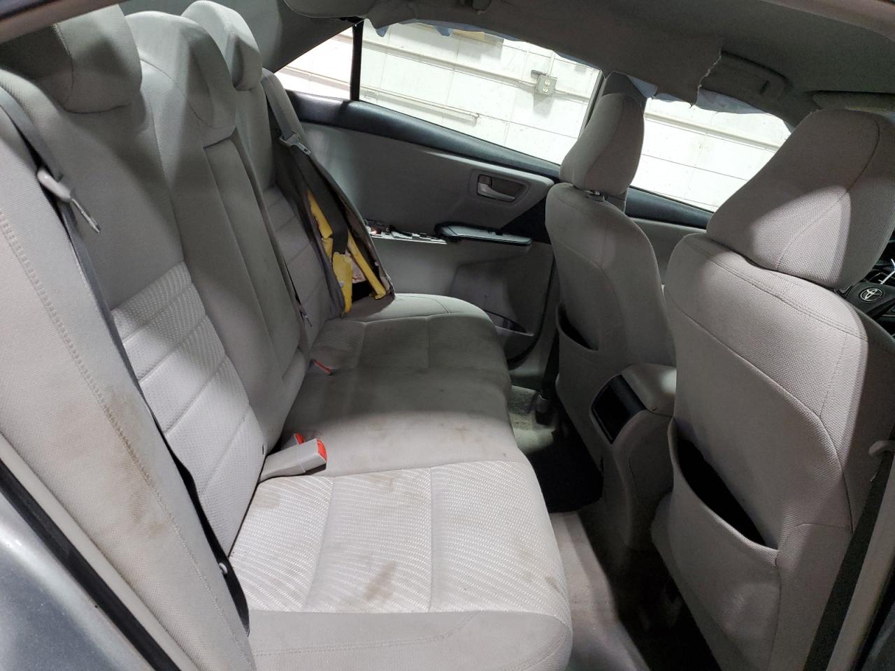 2015 Toyota Camry - Image 11