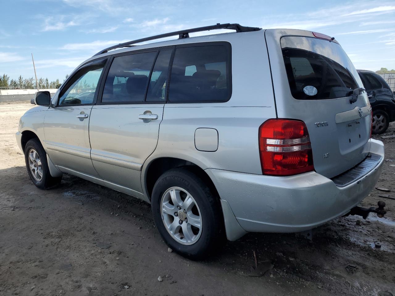 2003 Toyota Highlander - Image 2