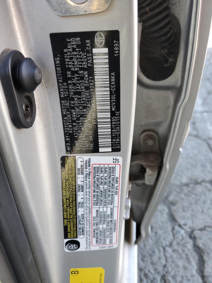 2005 Toyota Camry - Image 12