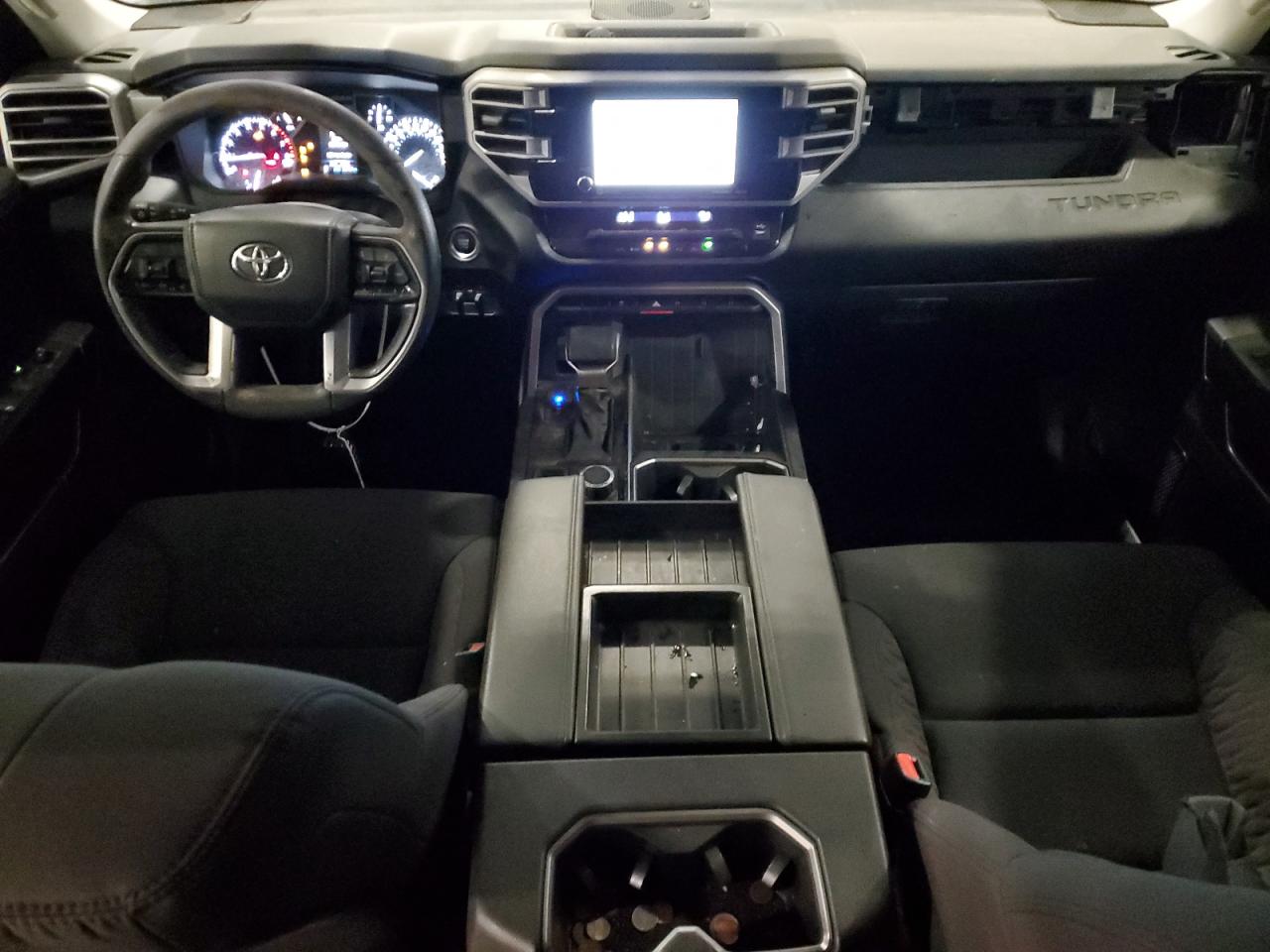 2022 Toyota Tundra - Image 8