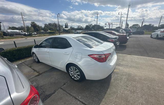 Sedans TOYOTA COROLLA 2017 White