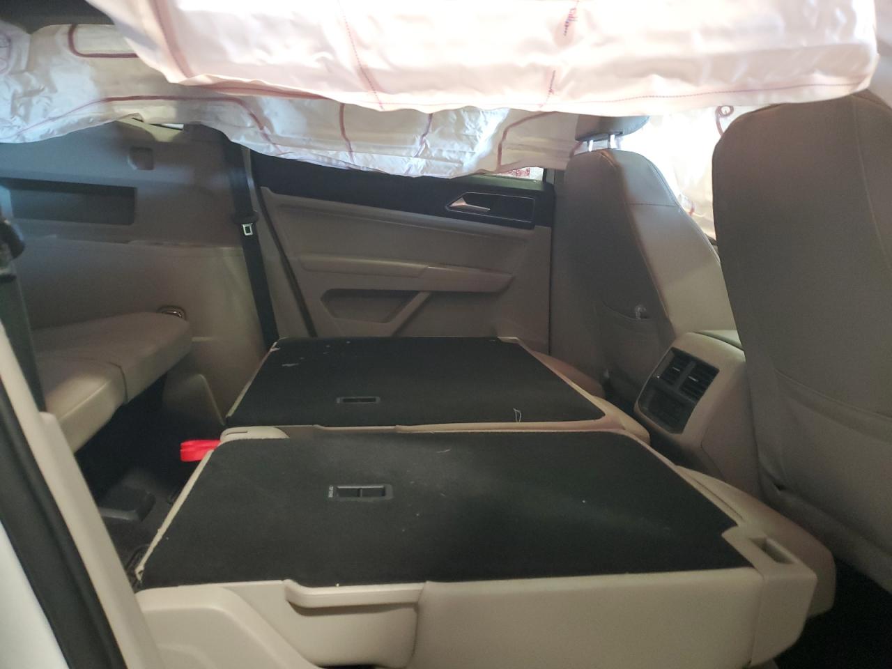 2018 Volkswagen Atlas - Image 11