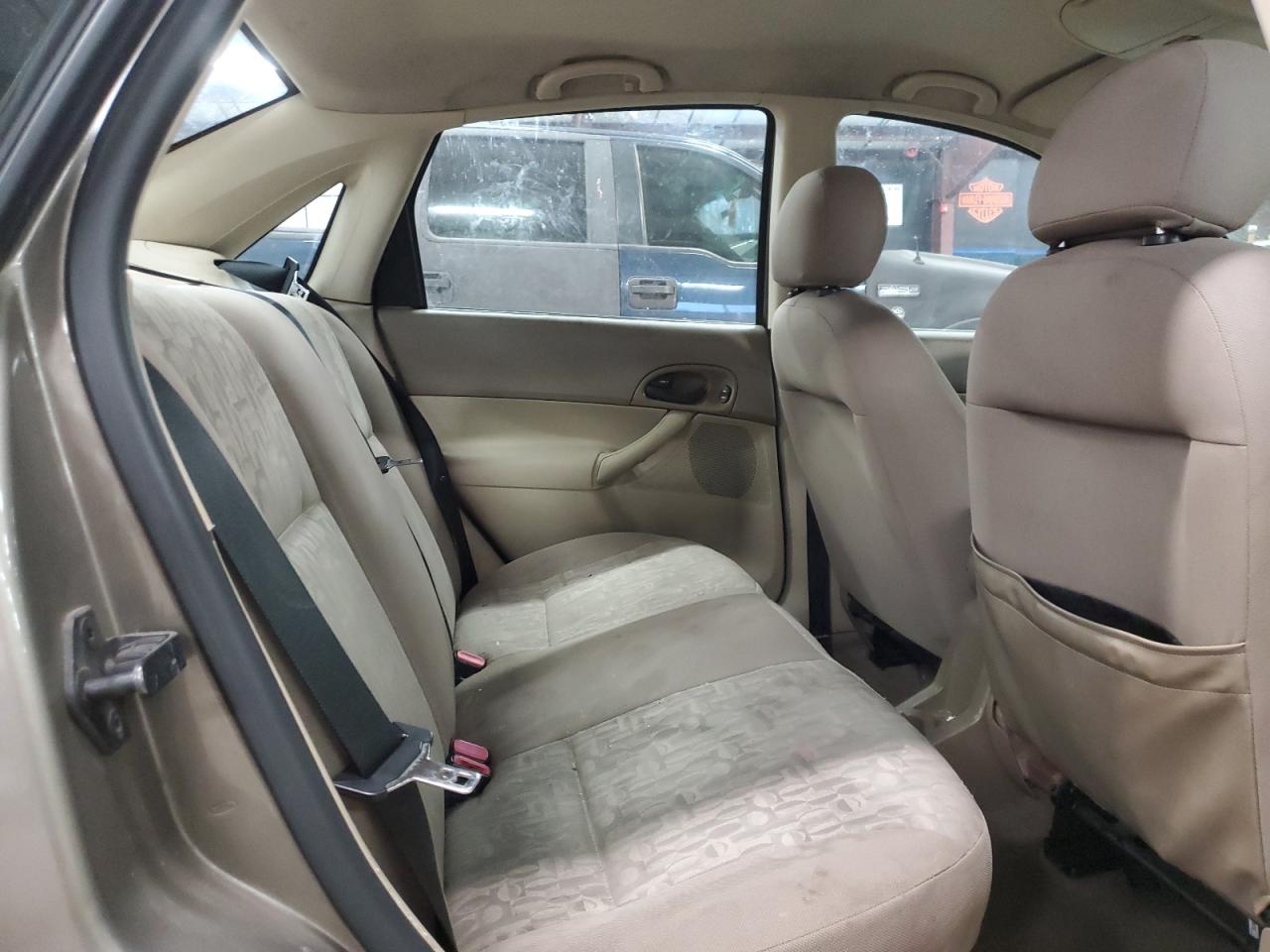 2005 Ford Focus - Image 10