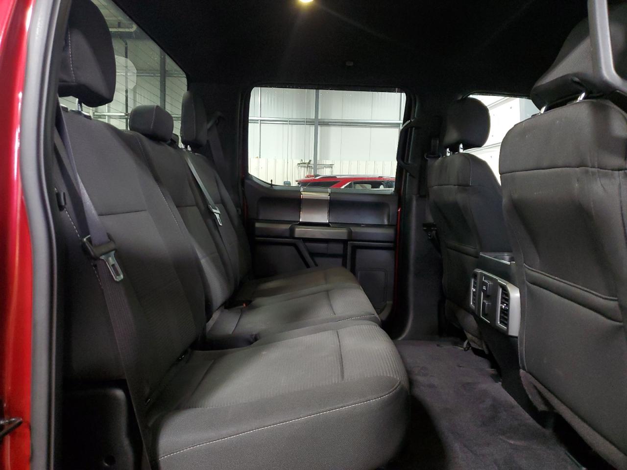 2015 Ford F-150 - Image 10