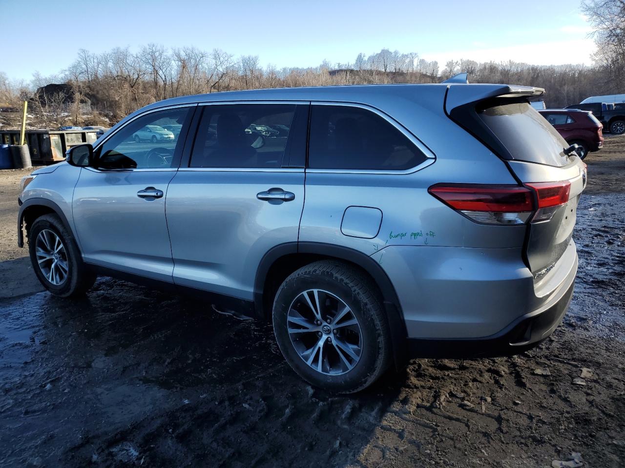 2019 Toyota Highlander - Image 2