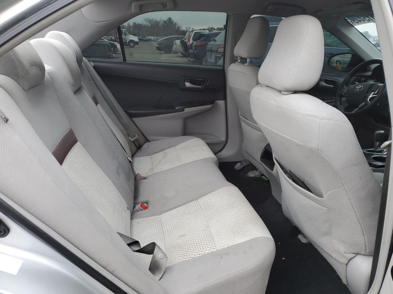 2012 Toyota Camry - Image 10