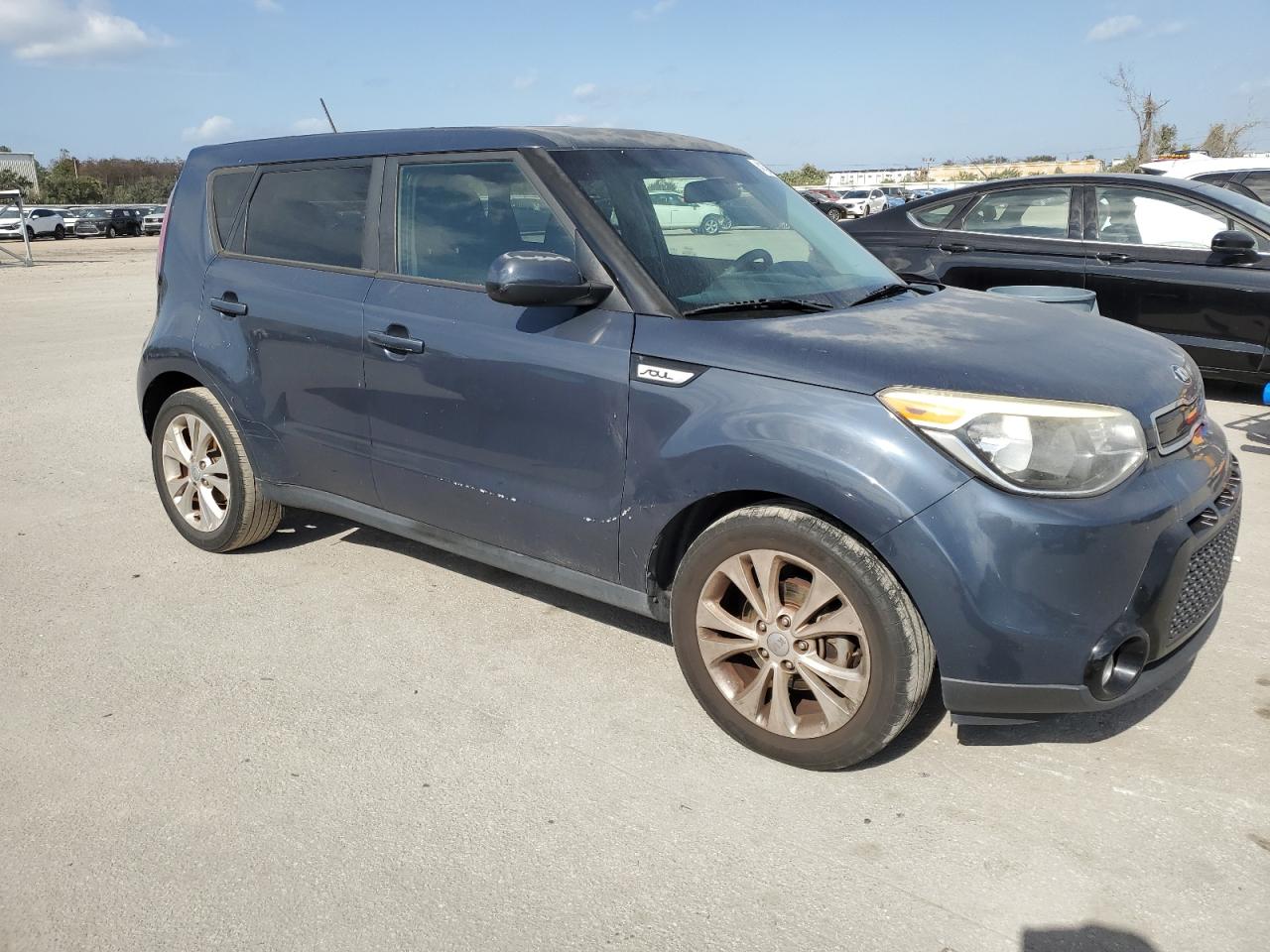 VIN KNDJP3A51G7292562 2016 KIA SOUL no.4