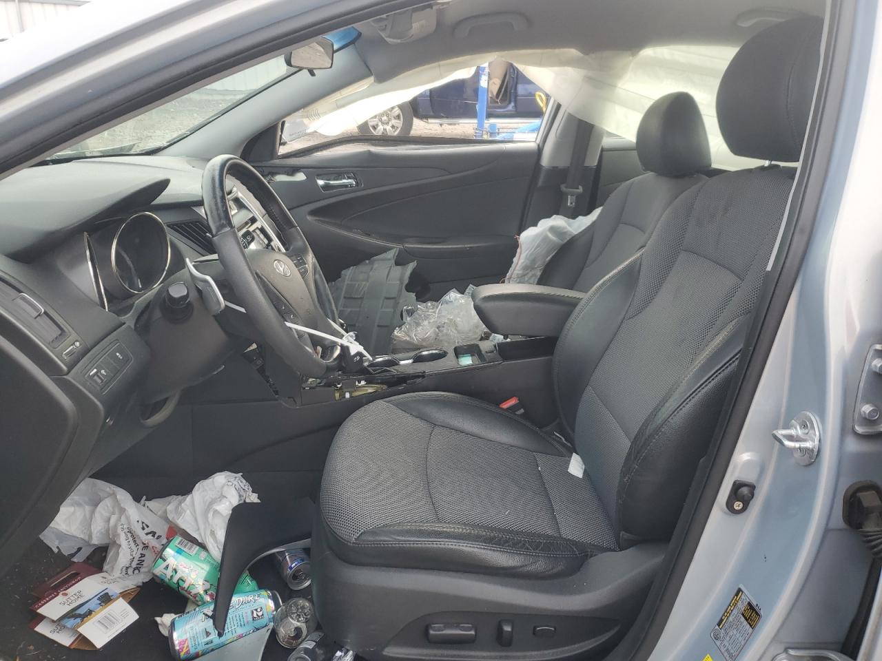2011 Hyundai Sonata - Image 7