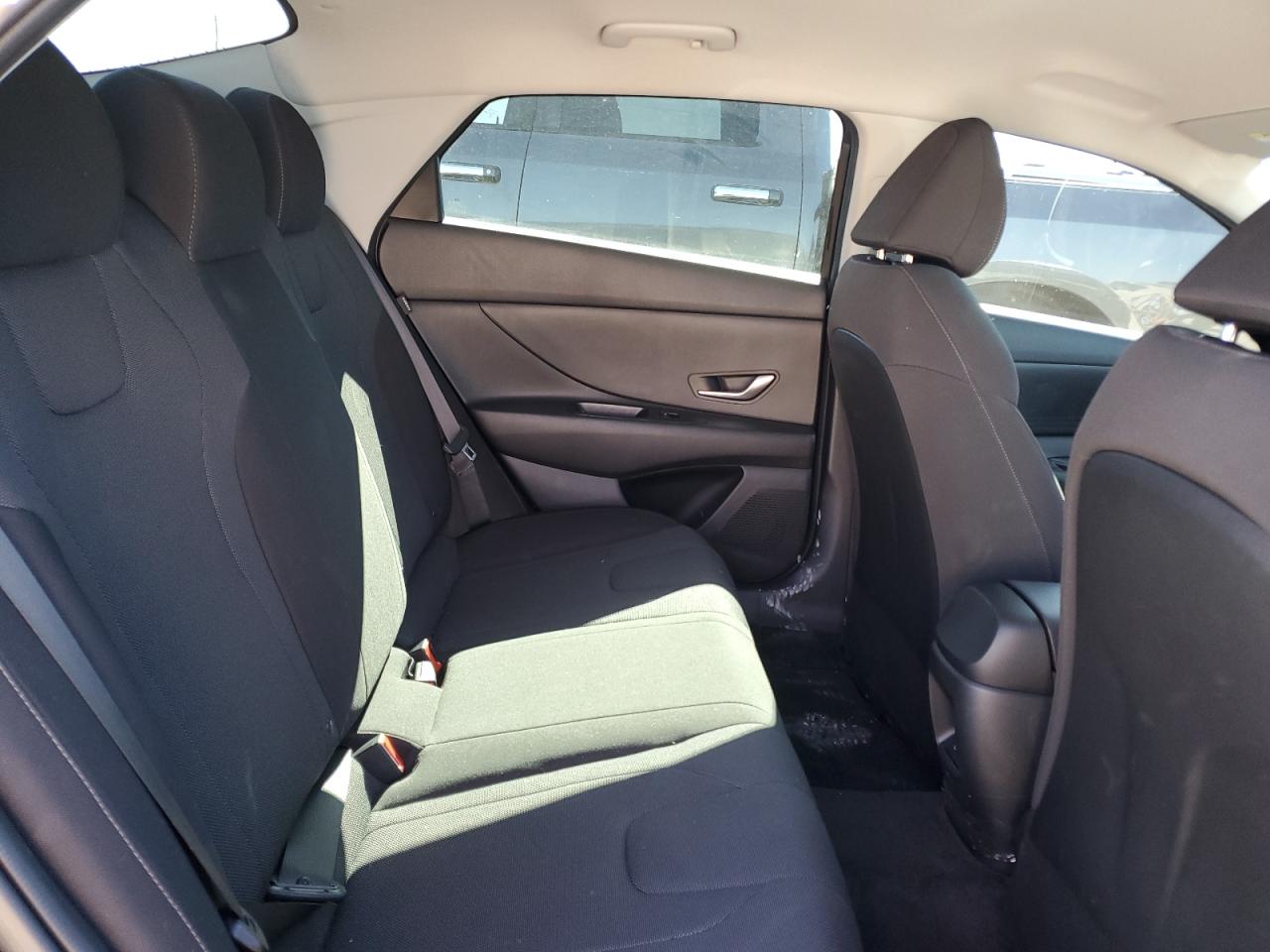 2024 Hyundai Elantra - Image 10