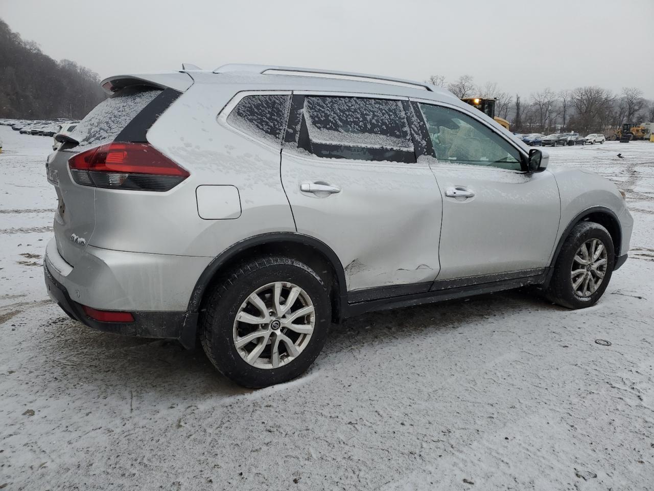 2019 Nissan Rogue - Image 3