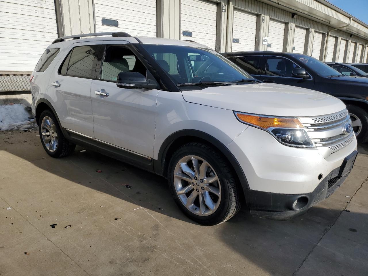 2015 Ford Explorer - Image 4