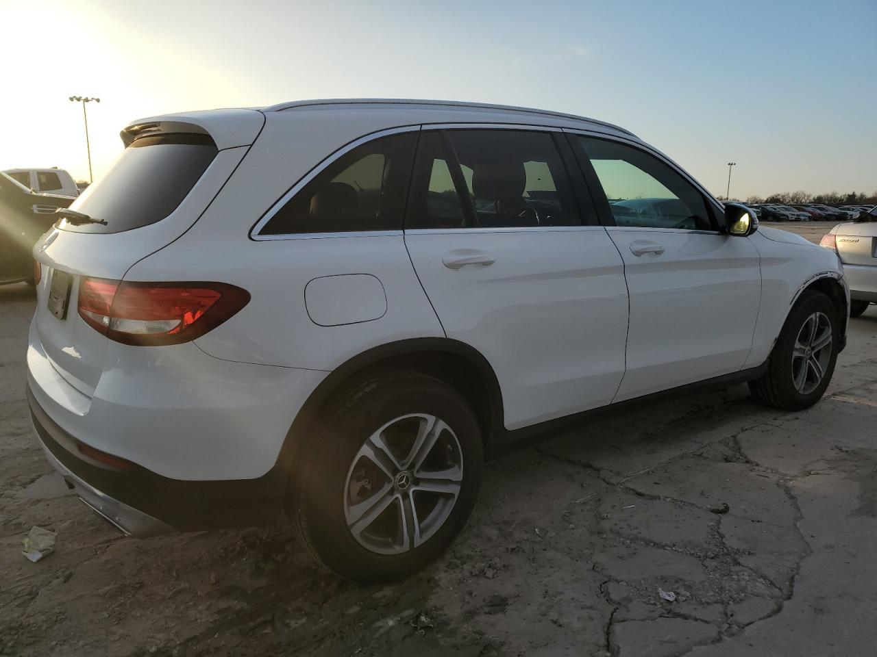 VIN WDC0G4JB9KV118549 2019 MERCEDES-BENZ GLC-CLASS no.3