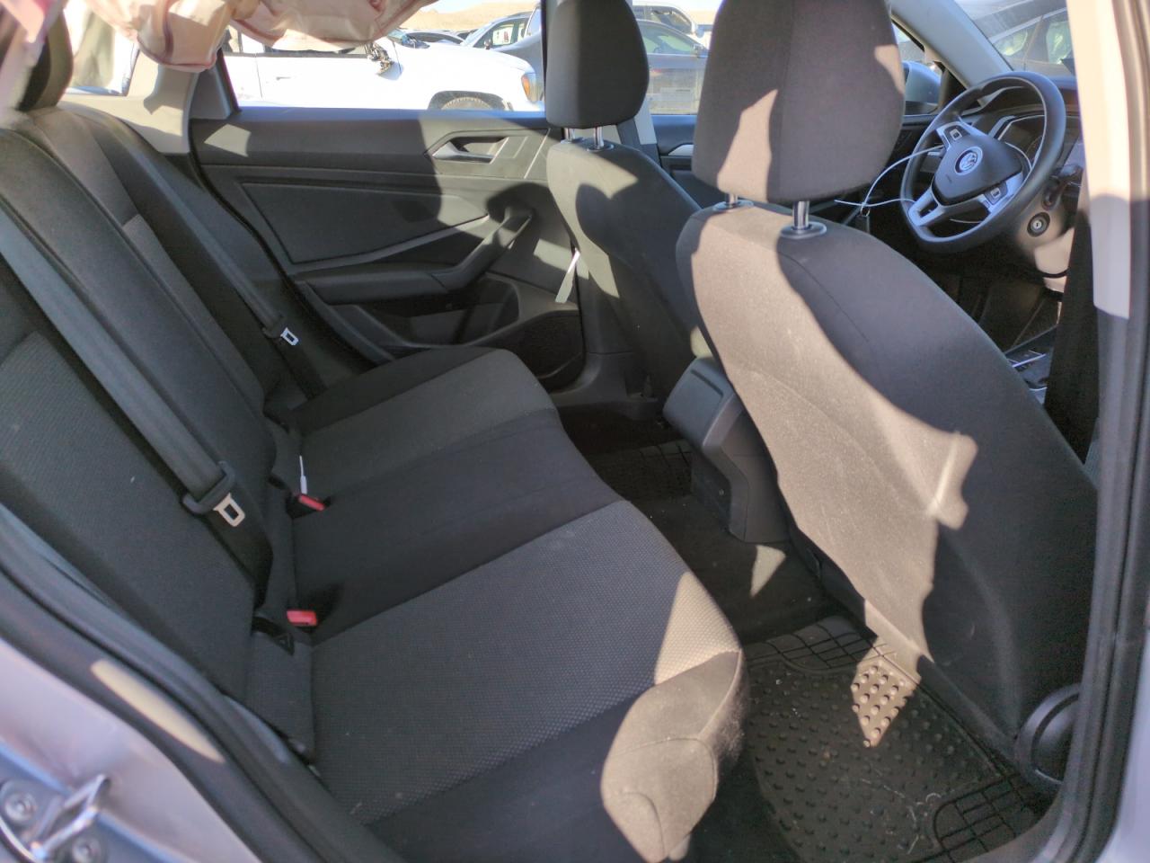2021 Volkswagen Jetta - Image 10
