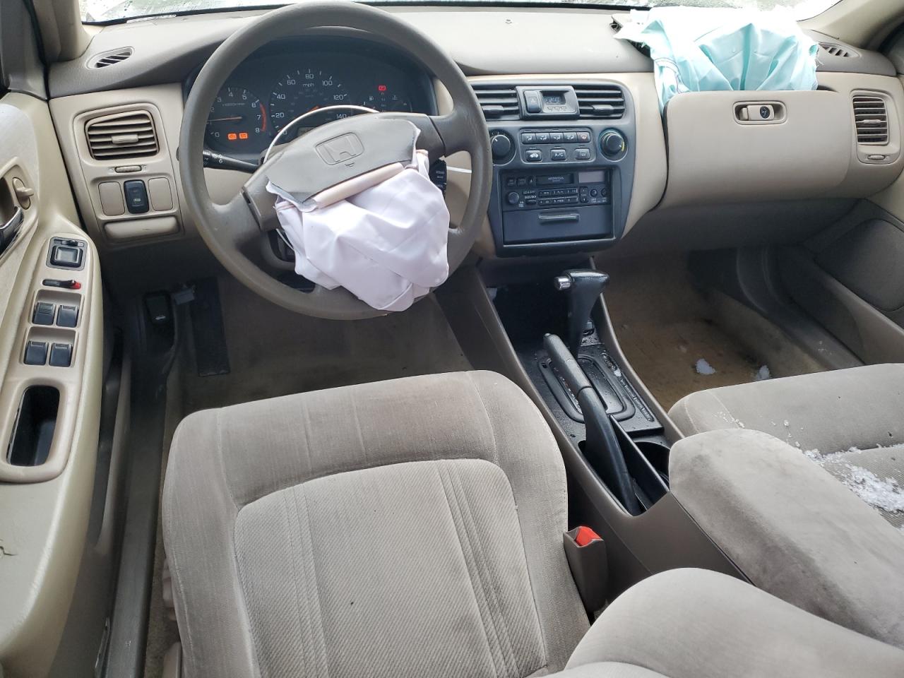 2000 Honda Accord - Image 8